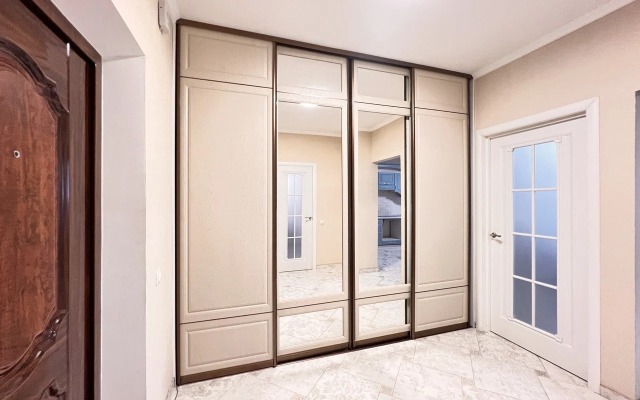 V Elitnom Dome V Tsentre Goroda Flat