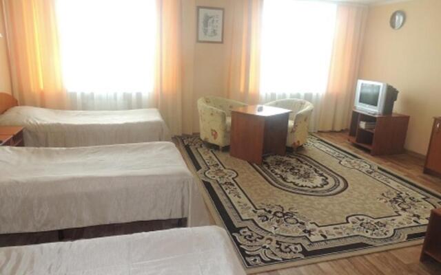 Отель Надеждинский