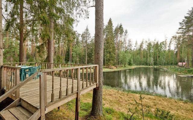 Gostinichno-Kottedzhnyij Kompleks Korobitsyino-Kaskad Hotel