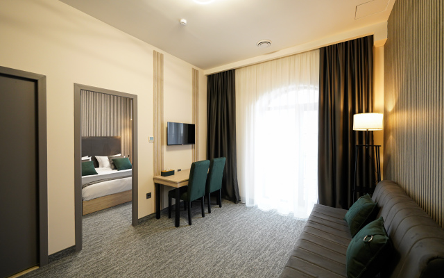 Dynasty Hotel & SPA