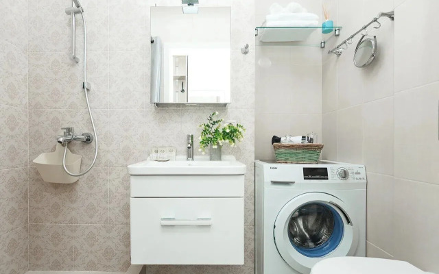 Na Chernomorskoy 6 55 Flat