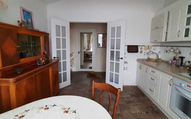 Provans Apartment