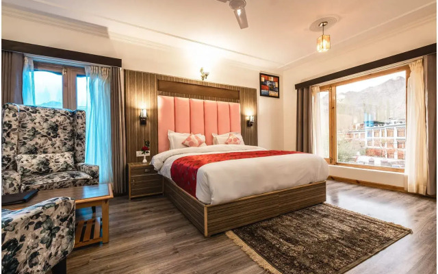 Sangaylay Palace Hotel