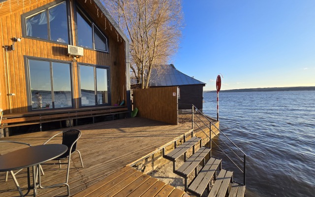Na Ulitse Poluostrov Malenkiy Private house
