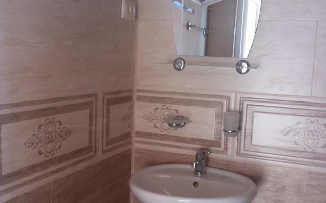 Achi Guest House