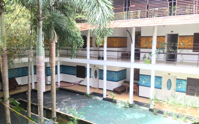 Michael J Hotel