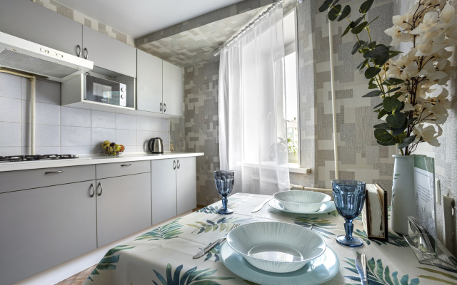 Апартаменты Изумруд на Холсте