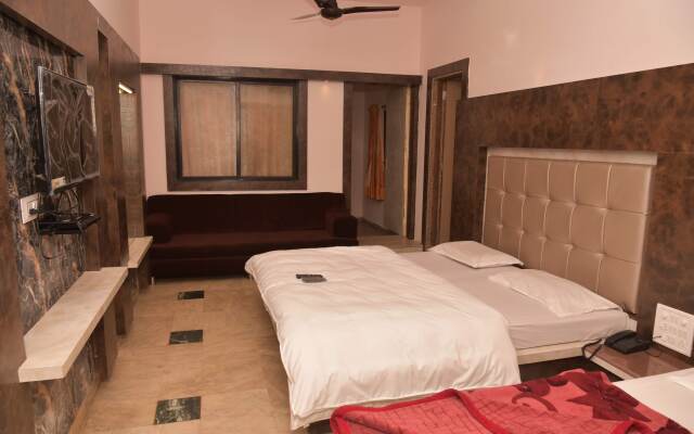 Hill Top Mount Abu By Ashoka Hotel