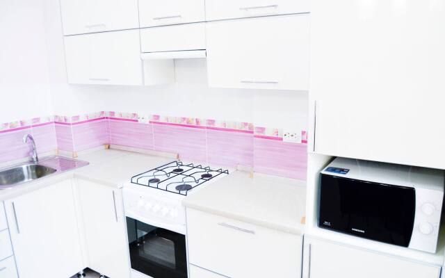 Uyutnaya kvartira na beregu zaliva Flat