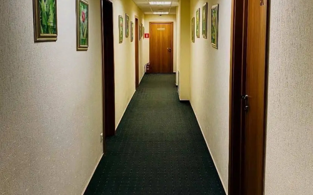 Отель Александровский парк-отель