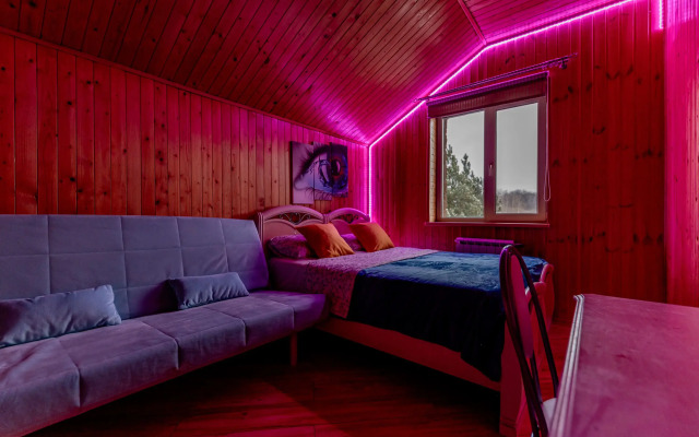 V Beleutovo S Basseynom I Saunoy Private house
