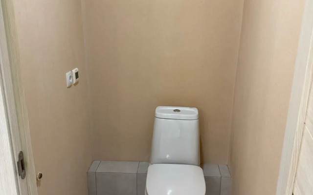 Na Frezerovschikov 35 Flat