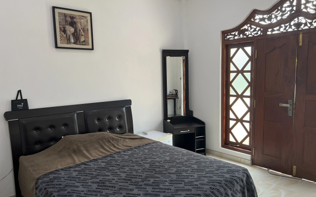 White Elephant Villa & Restaurant Mini-hotel