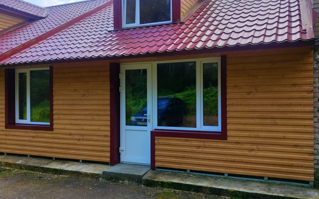Uyutnaya Studiya Okolo Ozera Apartments