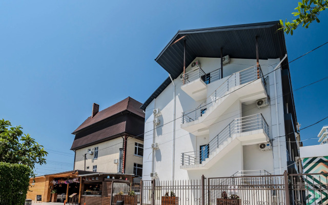 Sea Breeze Voznesenskiy HOTELS Mini-Hotel
