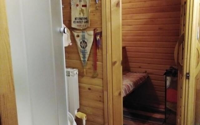 Dom na Tsvetochnoy