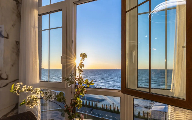 2-k s pryamim vidom na more | 1 Liniya Apartaments