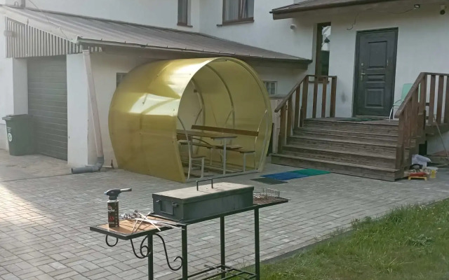 Komnatyi Na Tsne Guest house