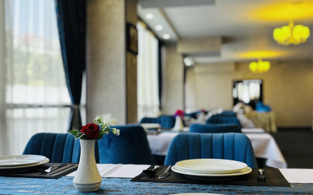 Отель Crossway Baku