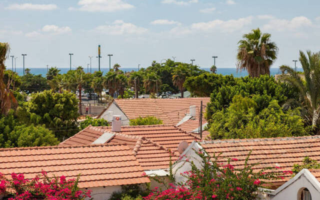 Terrace & View On Dallal Square By Feelhome Apartments