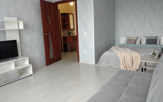 Zhivi u menya Flat