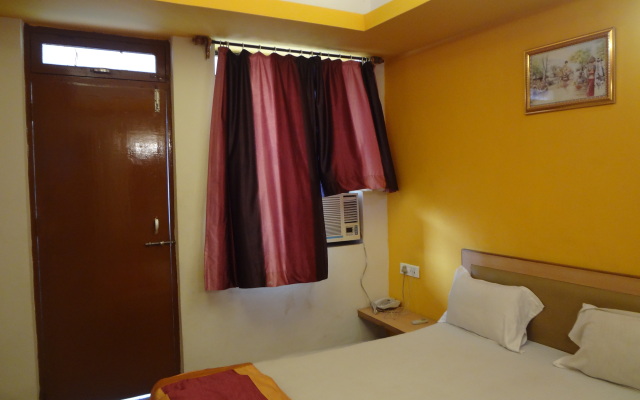 Sai Prabhavati Apart-Hotel