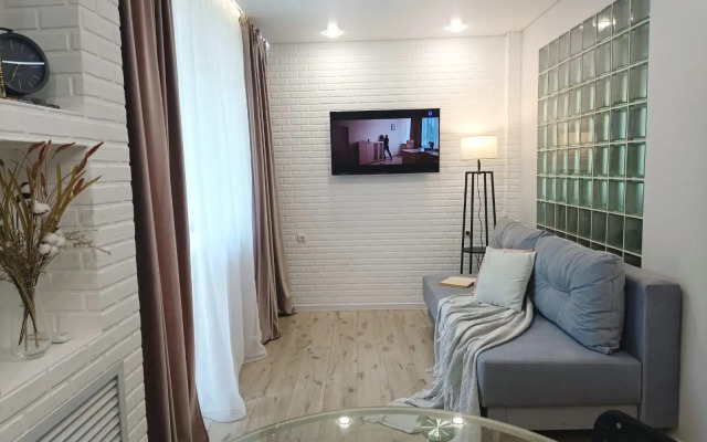 Квартира с дизайнерским ремонтом возле парка Первомайский