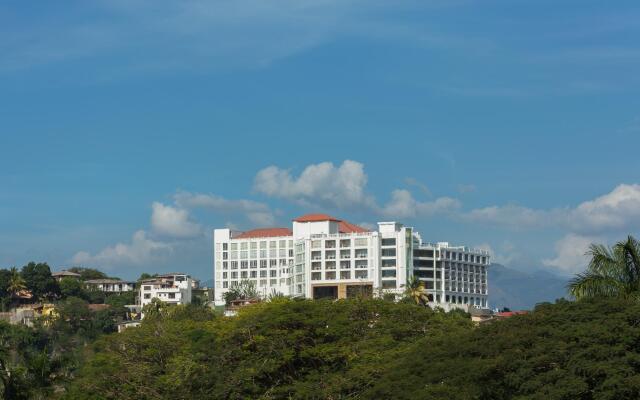 The Grand Kandyan Hotel