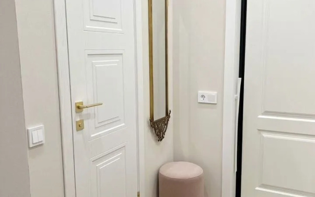 Апартаменты студия на Колхозной 5/2к4