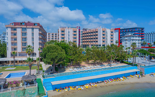 Pyxis Point Hotel - All Inclusive