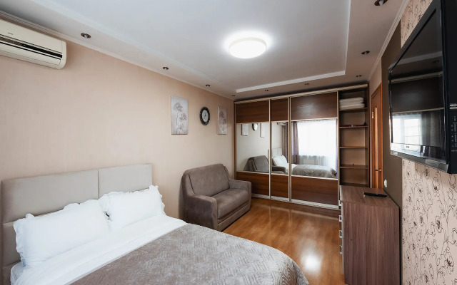 DeNoch na Ussuriyiskom Bulvare Flat