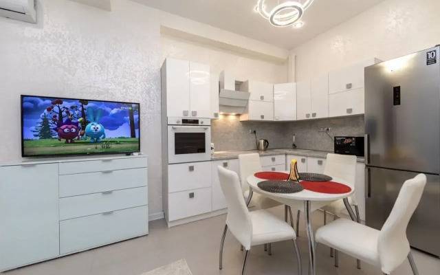 U Moyra V Sochi - Otdykhaite S Komfortom Flat