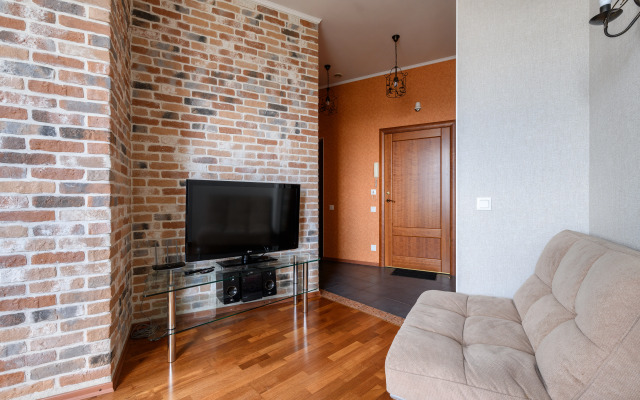 Yevro 2 U M. Kirovskiy Zavod Flat