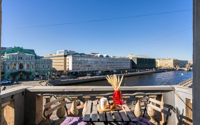 S Vidom Na Fontanku Apartments