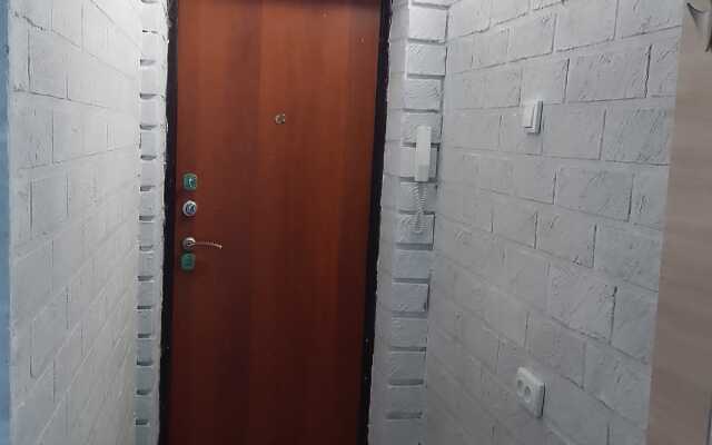 Апартаменты Двухкомнатная на Кирова 25а (1-й этаж)