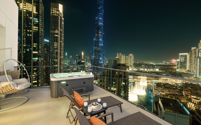Апартаменты Private Terrace with Hot Tub Burj and Fountain View 2BR — фото 5