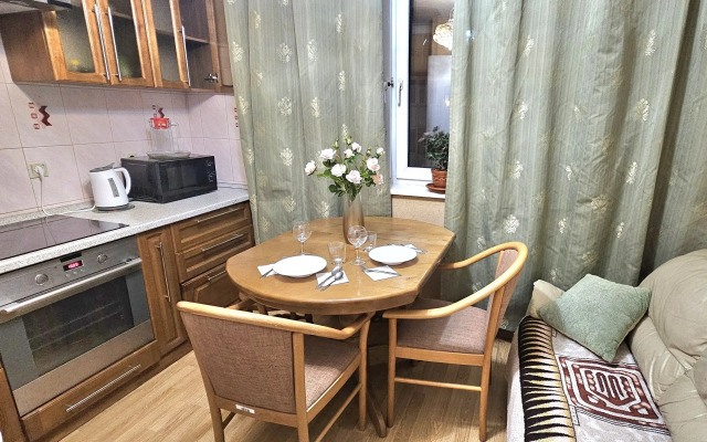 Квартира Трехкомнатная Большая в Центре Москвы