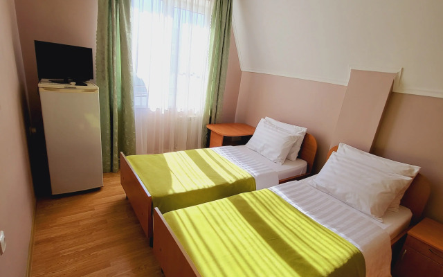 Edem U Reki Guest house