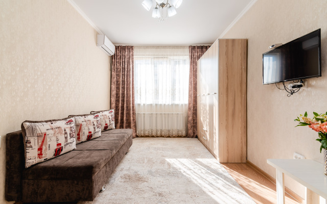 V ZhK Akvarel Flat
