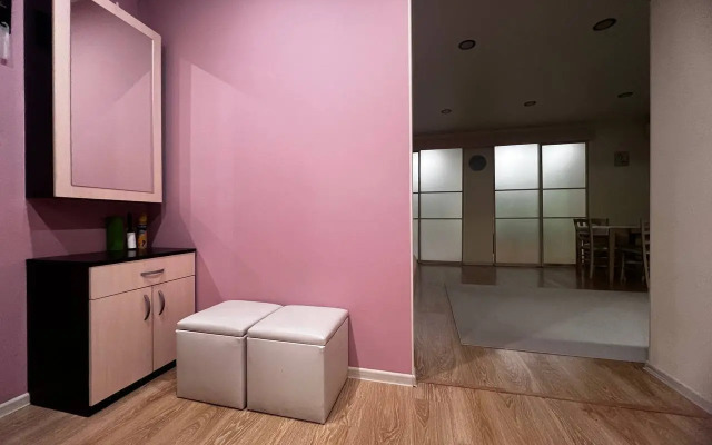 Na Ulitse Okulova 18 Flat