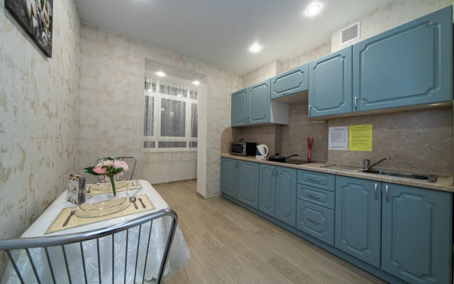 Квартира от компании Хоум Отель на Ново- Садовой 215Б