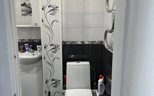 Na Batetskoy Ulitse 21/1 Flat