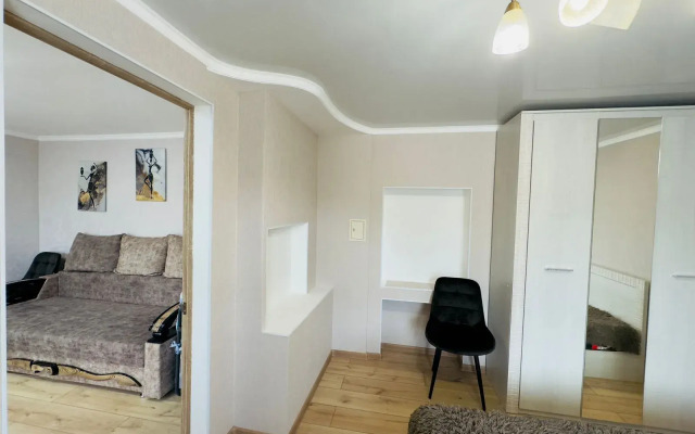 Квартира Яновского 11