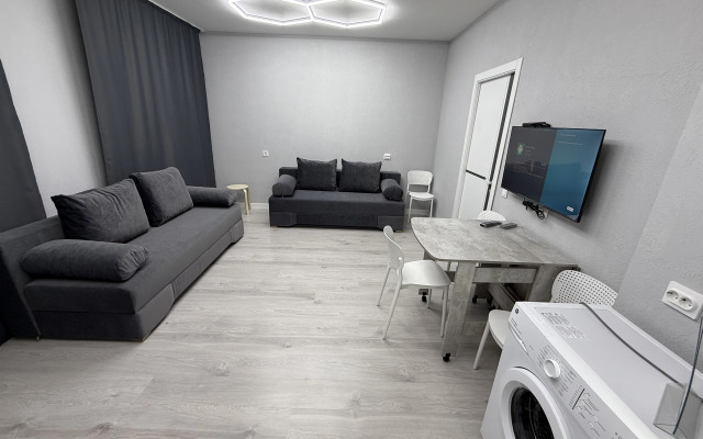 Квартира 2-Комнатная Студия с Новым Ремонтом возле ТЦ Ройял Парк