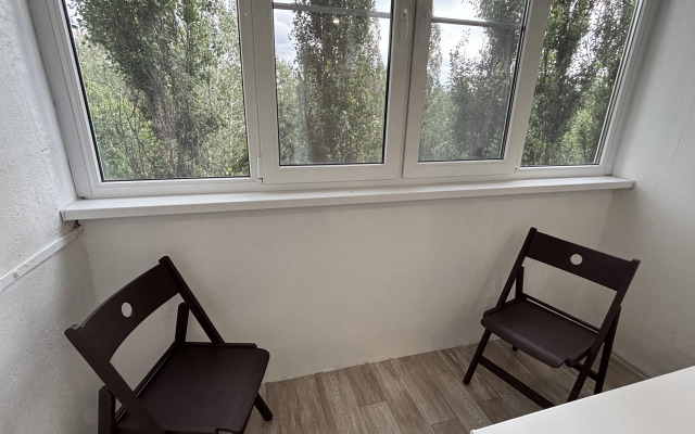Uyutnaya Trekhkomnatnaya v Razvitom Rayone Voronezha Flat