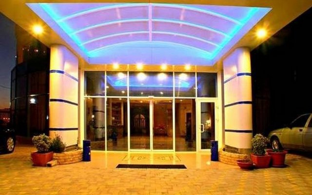 Crystal Apart Hotel