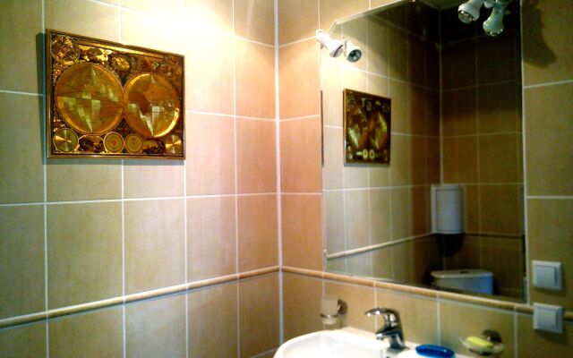 Central House Lesnoi Guest House