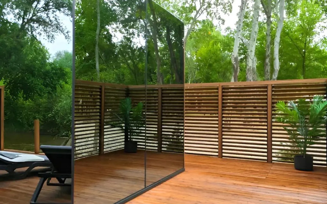 Private House na Beregu Reki s Avtorskim Dizaynom