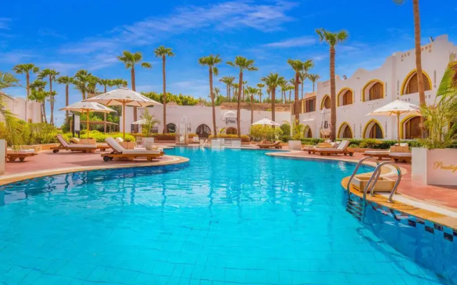 Курортный отель Domina Coral Bay Resort