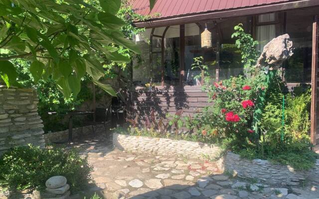 Malyutina Dacha Living Quarters